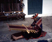 woman weaving in Cusco